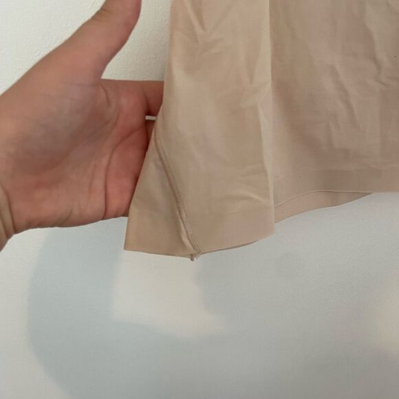 SPANX ThinStincts NUDE Control Shapewear Tank Top Womens Size medium - Picture 8 of 8